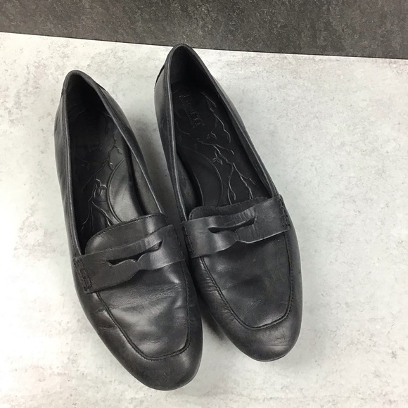 Born Shoes - Born Black Leather Penny Loafers 9.5M